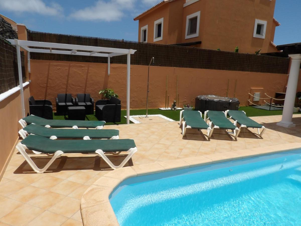 Villas Brujula Company Corralejo Exterior photo